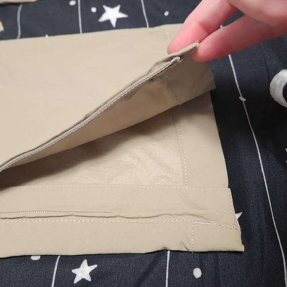 Men's Northface pants/shorts - Picture 2 of 7